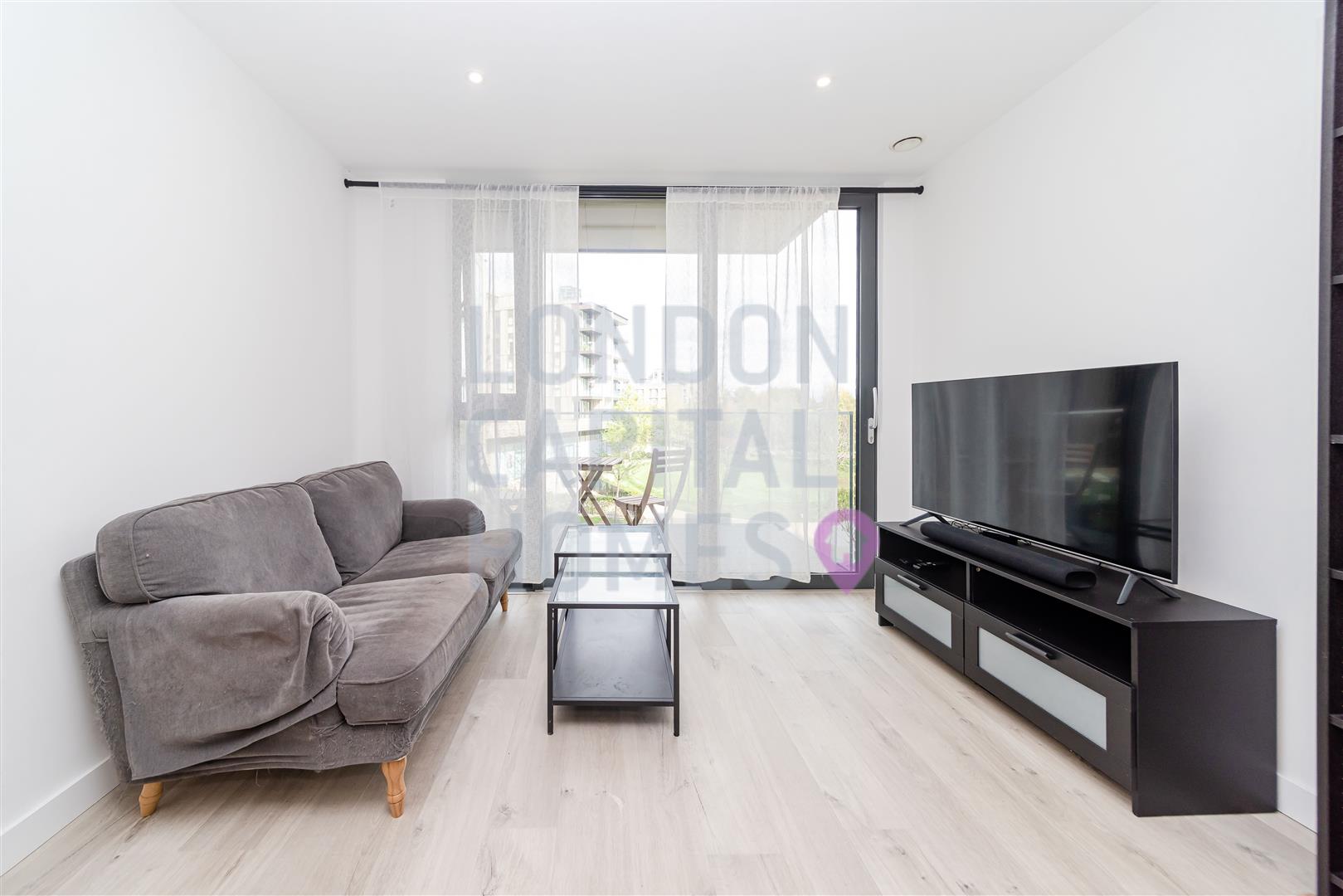 2 bed property in Coster Avenue, London